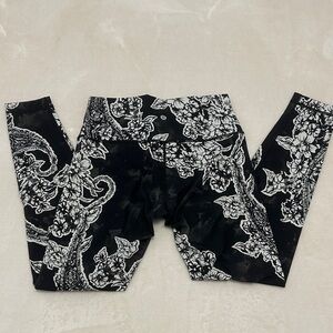 Lululemon Athletica Black and White Floral Leggings